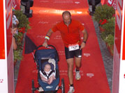 Jörg Linder | Ironman 2006 | Geschafft! Endlich im Ziel!